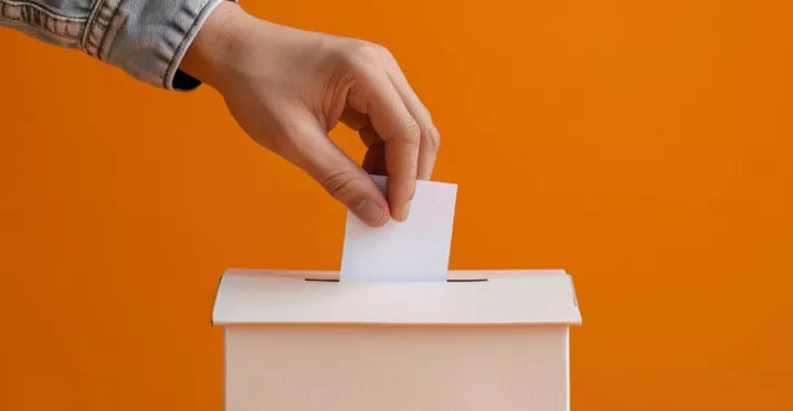 Employee nominating their colleague through a rewards and recognition strategy